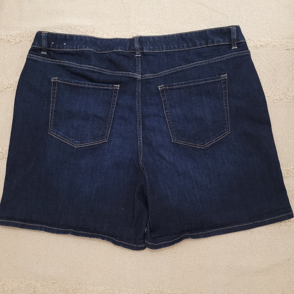 Lane Bryant Women Shorts plus denim stretch- #22 - Picture 4 of 6